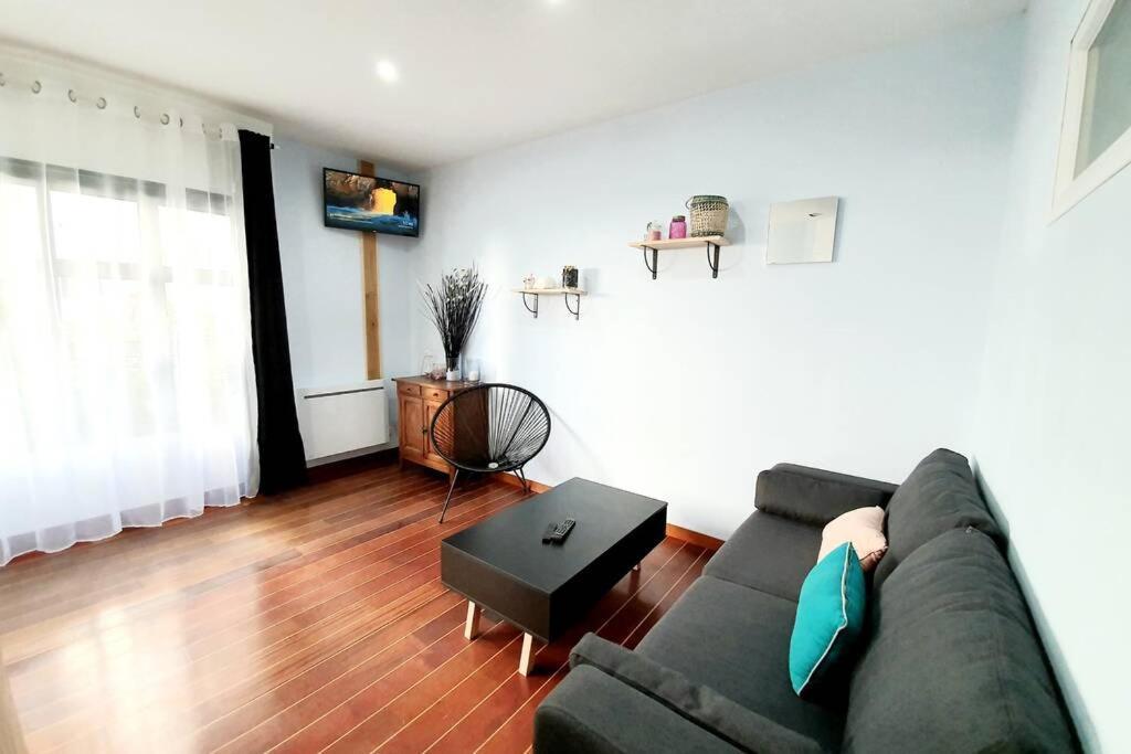 Appartement Lumineux Tout Confort De 33M2 Au Centre De Ванн Екстер'єр фото